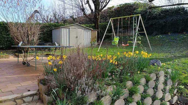 Moment de détente au jardin du Gîte des Gônes